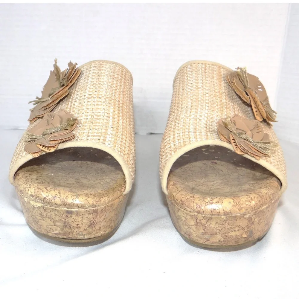 Jaclyn‎ Smith Adina Natural Wedge Sandals Floral Cork Platform Beige Womens 10M